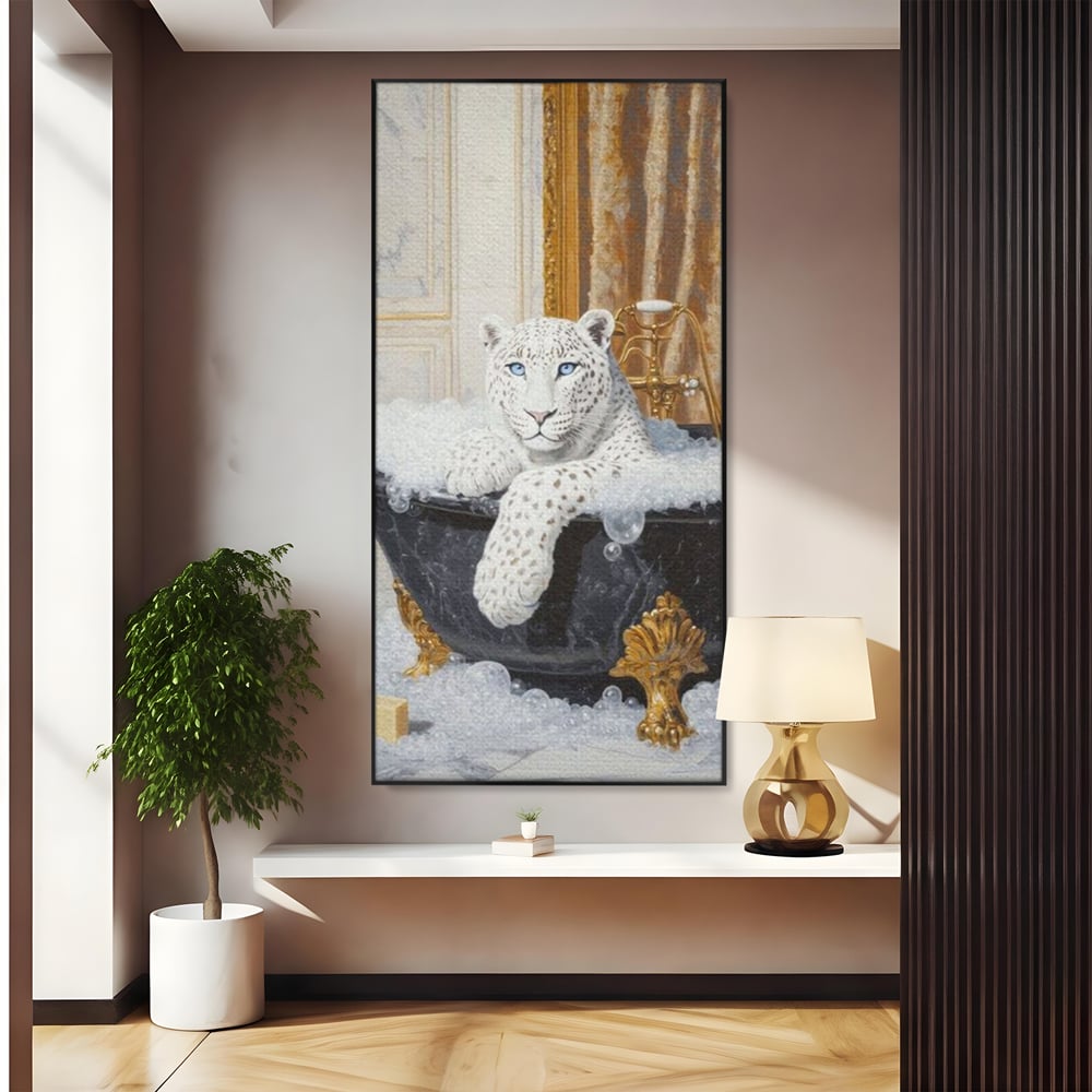 Tablou canvas cu tablou canvas cu leopard alb in cada, in rama de aluminiu negru